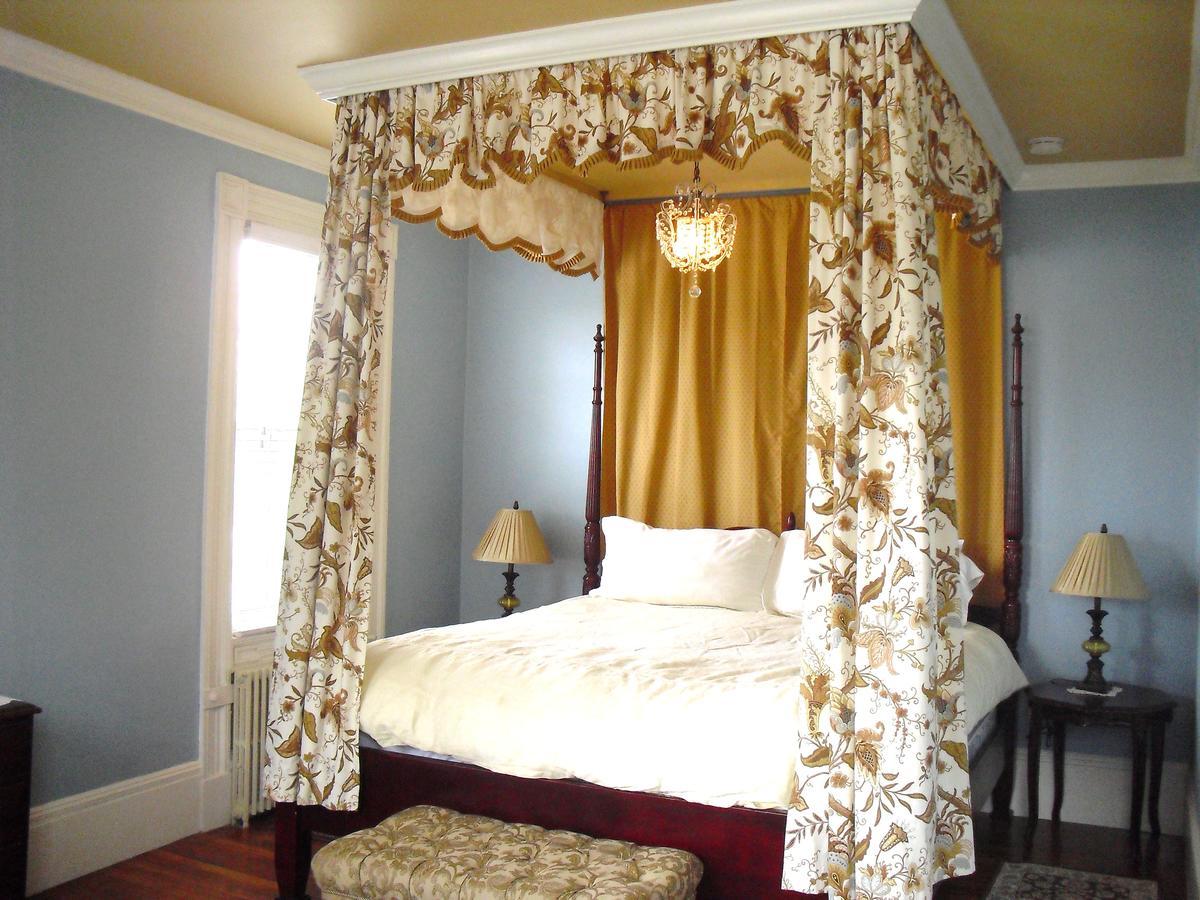 Bed and Breakfast Bellevue Manor à Tour de Tour de Newport Extérieur photo