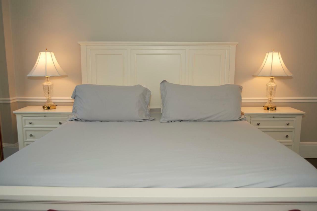 Bed and Breakfast Bellevue Manor à Tour de Tour de Newport Extérieur photo