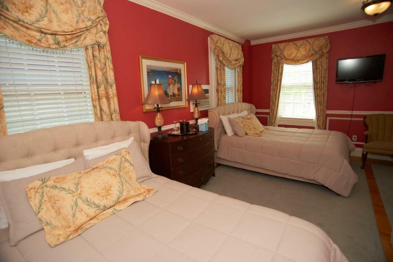 Bed and Breakfast Bellevue Manor à Tour de Tour de Newport Extérieur photo