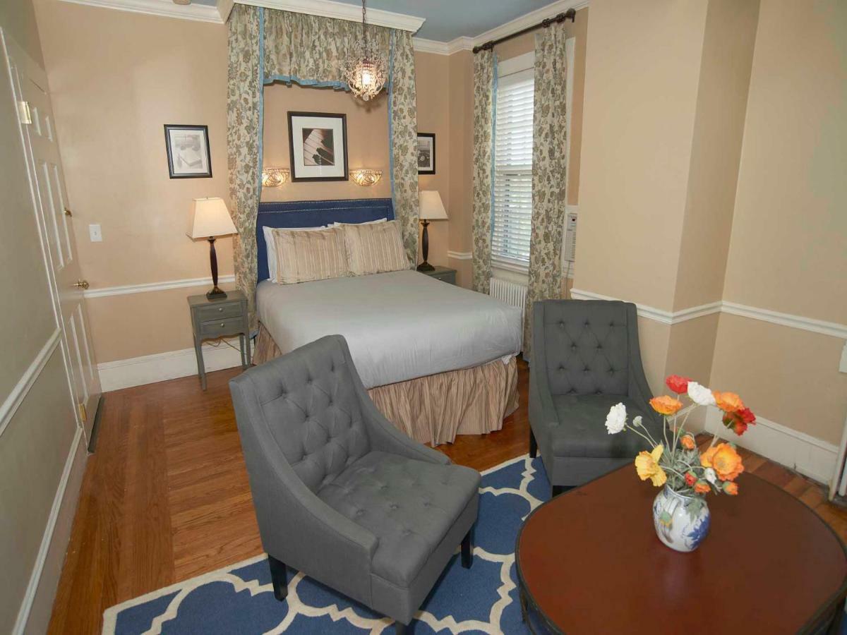 Bed and Breakfast Bellevue Manor à Tour de Tour de Newport Extérieur photo
