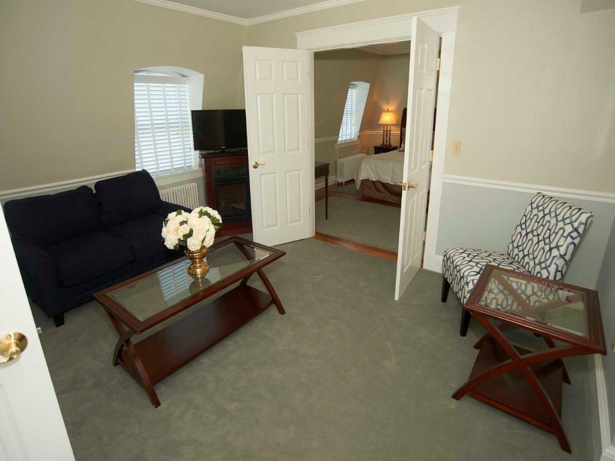 Bed and Breakfast Bellevue Manor à Tour de Tour de Newport Extérieur photo