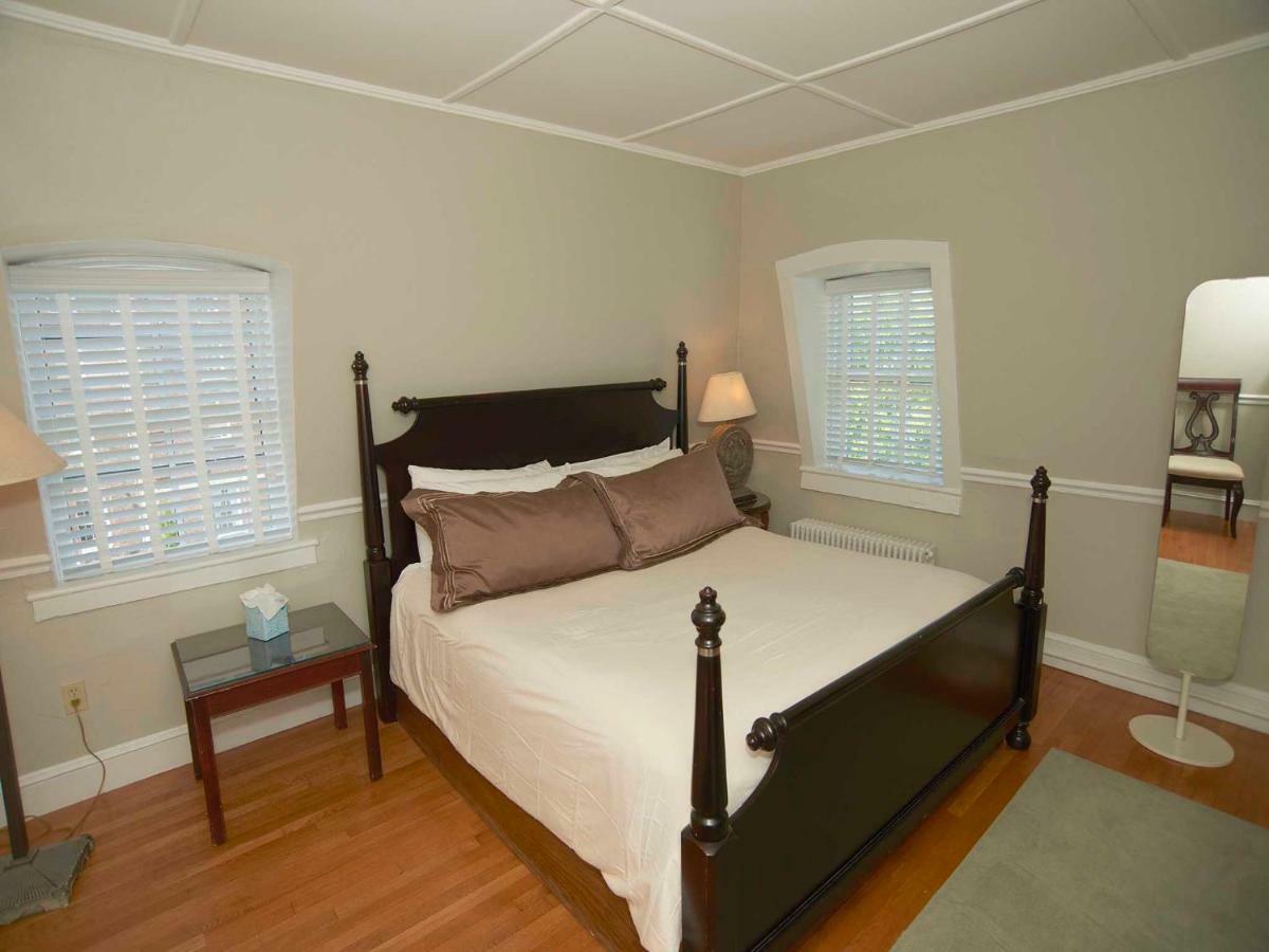 Bed and Breakfast Bellevue Manor à Tour de Tour de Newport Extérieur photo